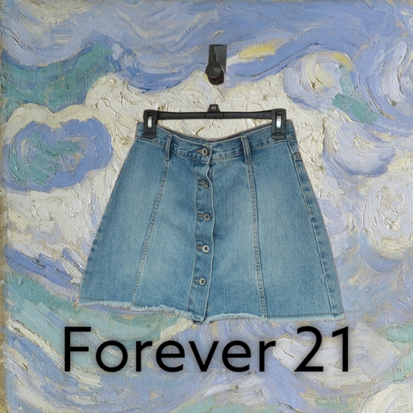 Forever 21 Dresses & Skirts - *SOLD* EUC Forever 21 Denim Skirt Size 28